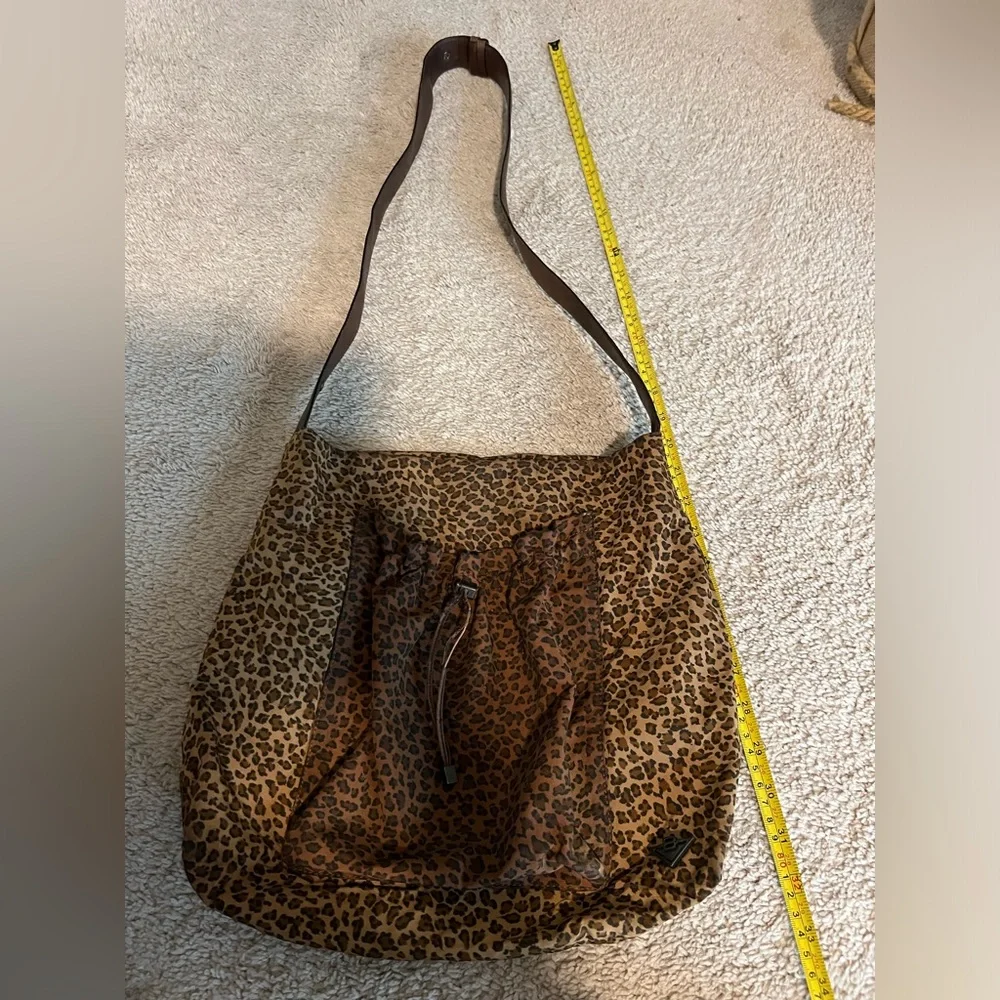 Bottega Veneta Vintage Cheetah Print 2 tone bag - Picture 14 of 16